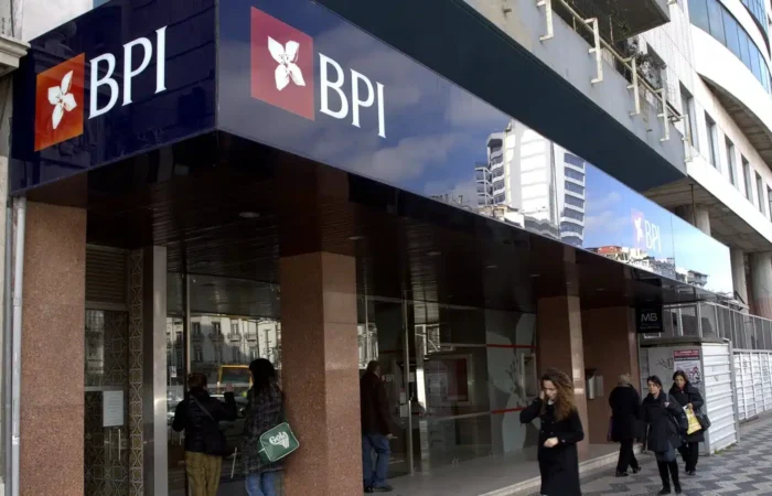 Portugal D8 temporary stay visa bank account